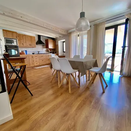 Villas2meet Jimmy Lloret Apartment